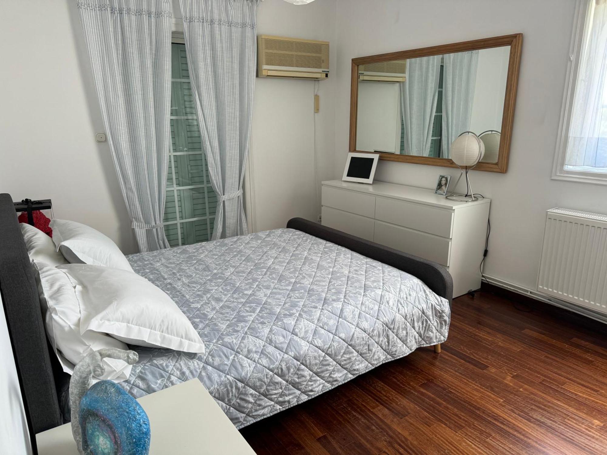 Apartament Vouliagmeni Seaside Escape Ateny Zewnętrze zdjęcie